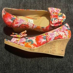 Some really nice flower print heels